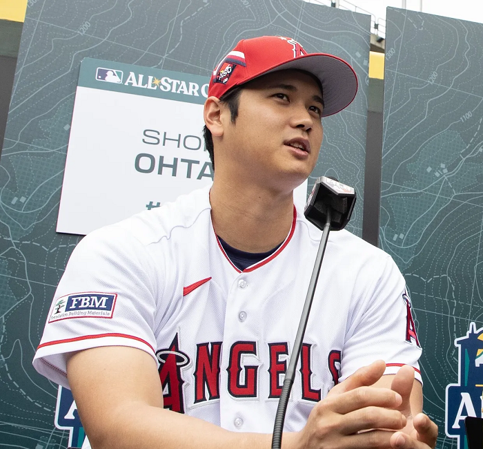Baseball History Made as Shohei Ohtani Secures Record-Breaking $700 Million Deal with Dodgers