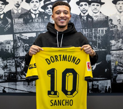 Jadon Sancho Returns to Borussia Dortmund on Loan Amidst Manchester United Strife
