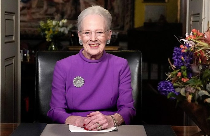 Denmark's Queen Margrethe II Announces Abdication, Passing the Throne to Crown Prince Frederik