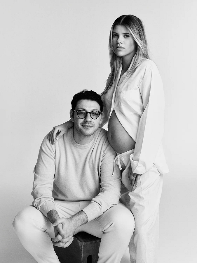 Sofia Richie Grainge Announces Pregnancy in Vogue