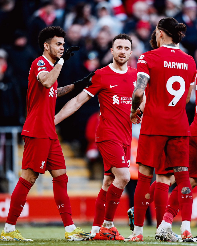 Liverpool vs Burnley: Liverpool Claims Premier League Lead with Victory over Burnley