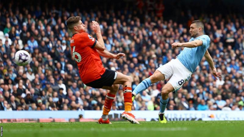 Manchester City 5-1 Luton Town: Manchester City Soars to Premier League Summit After Convincing Win Over Luton Town