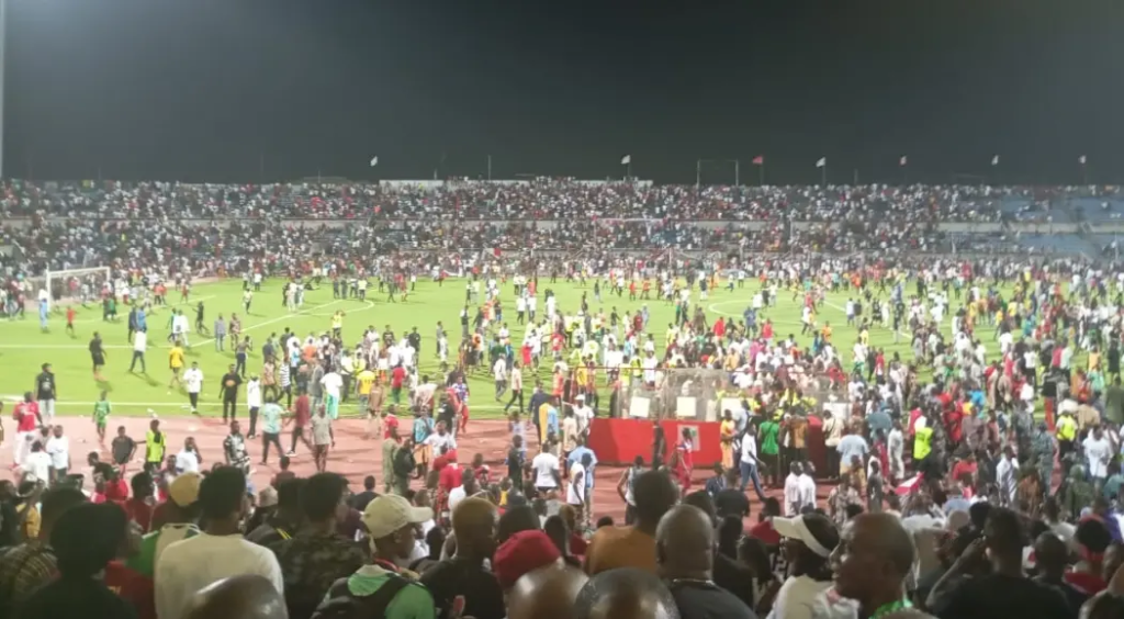 Drama as Rangers vs. Enyimba Match Abandoned Due to Pitch Invasion