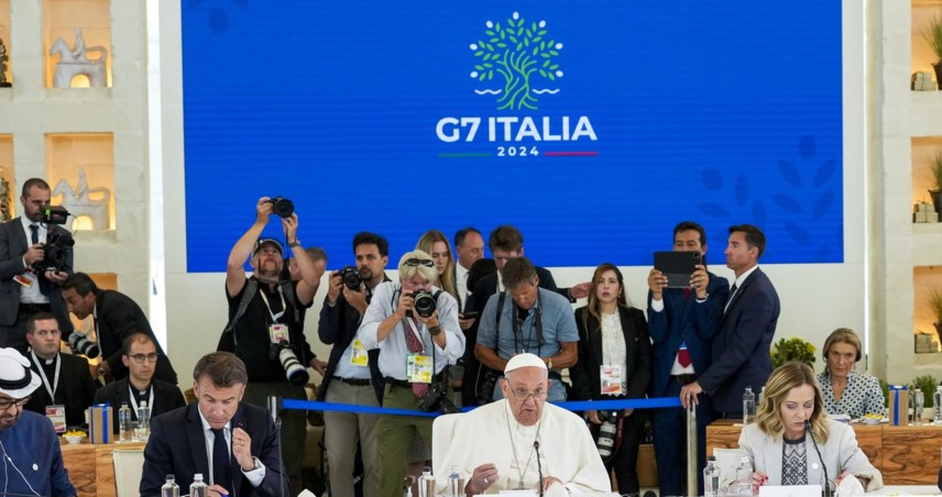 Pope Francis Attends G7 Summit, Warns About AI Risks 