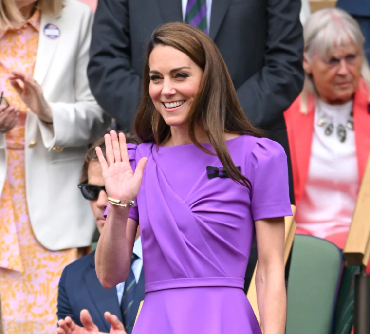 Kate Middleton Receives Standing Ovation at Wimbledon Amid Cancer Treatment