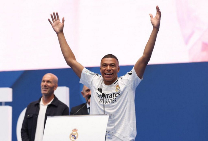 Kylian Mbappé Unveiled as Real Madrid Player, Promises Dedication to Club's Success